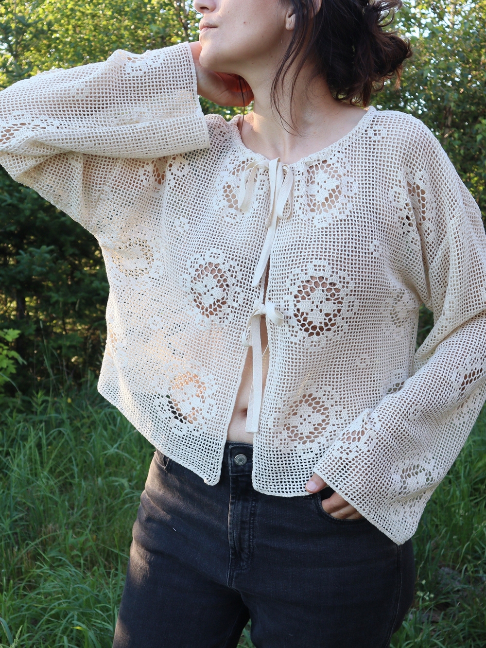 Upcycled Vintage Cotton Lace Tablecloth Crochet Tie-Front  Top in Cream L • XL - Picture 5 of 7
